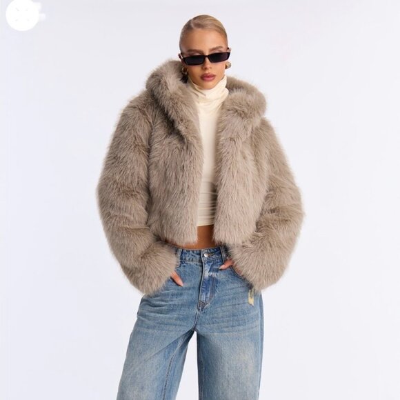 Fashion Nova Women’s Faux Fur Cropped Coat – Size Large New - Picture 2 of 12